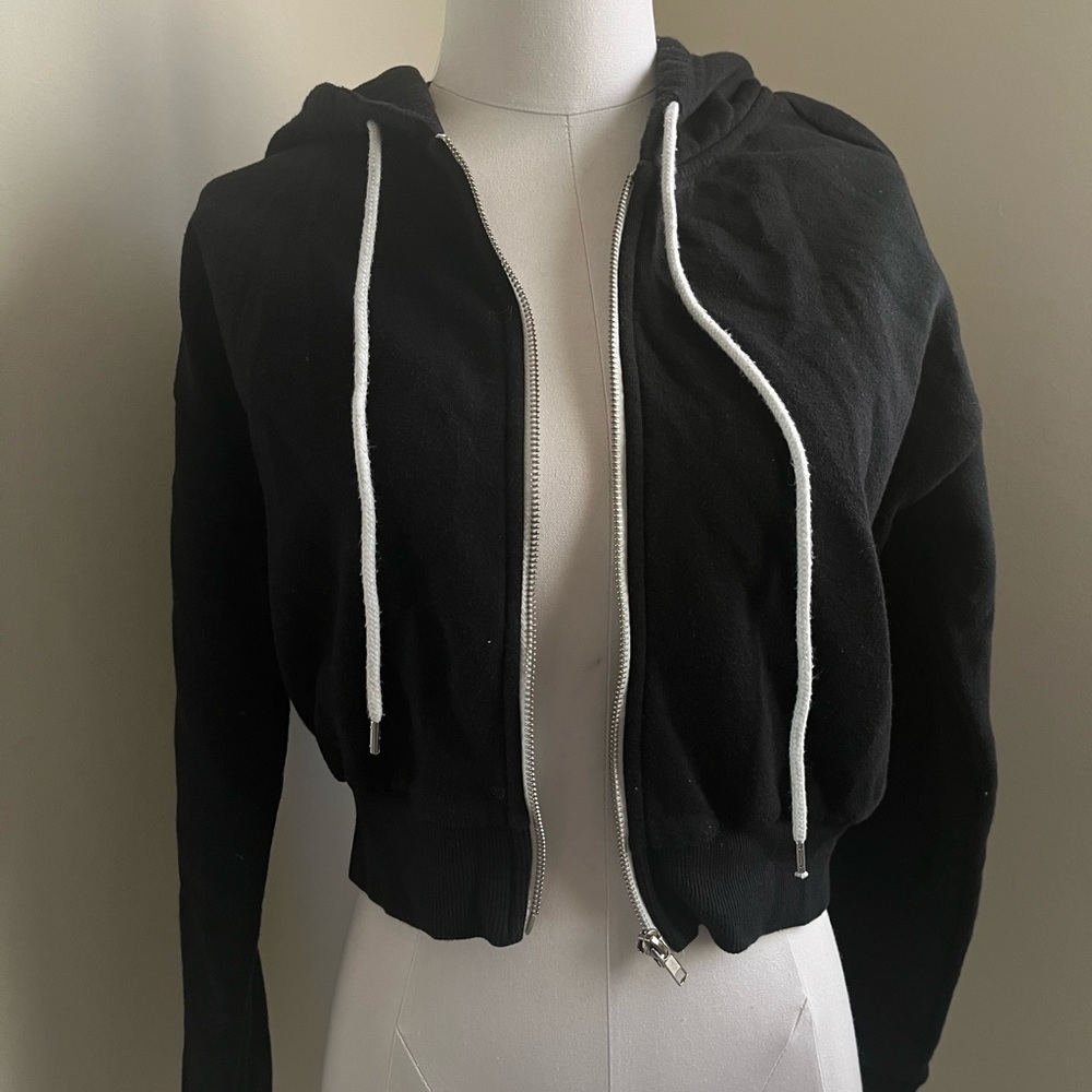 Forever 21 cropped hoodie